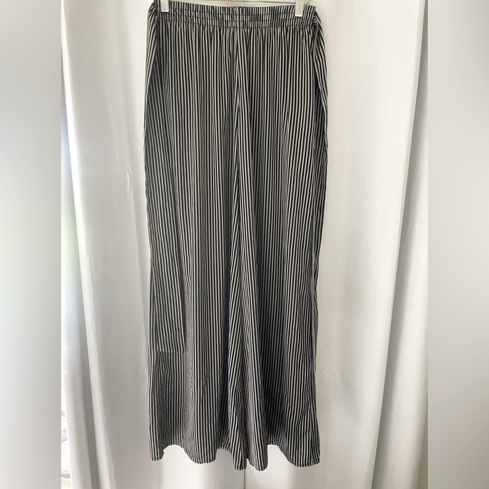 Striped Black and White pajama pants MUMU brand size medium - Picture 4 of 6